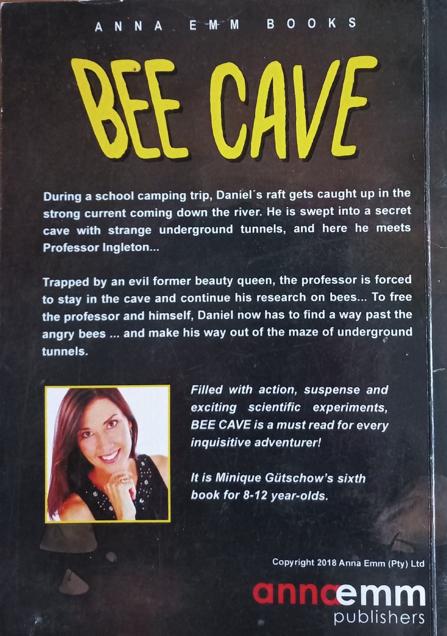 Bee Cave - Minique Gütschow