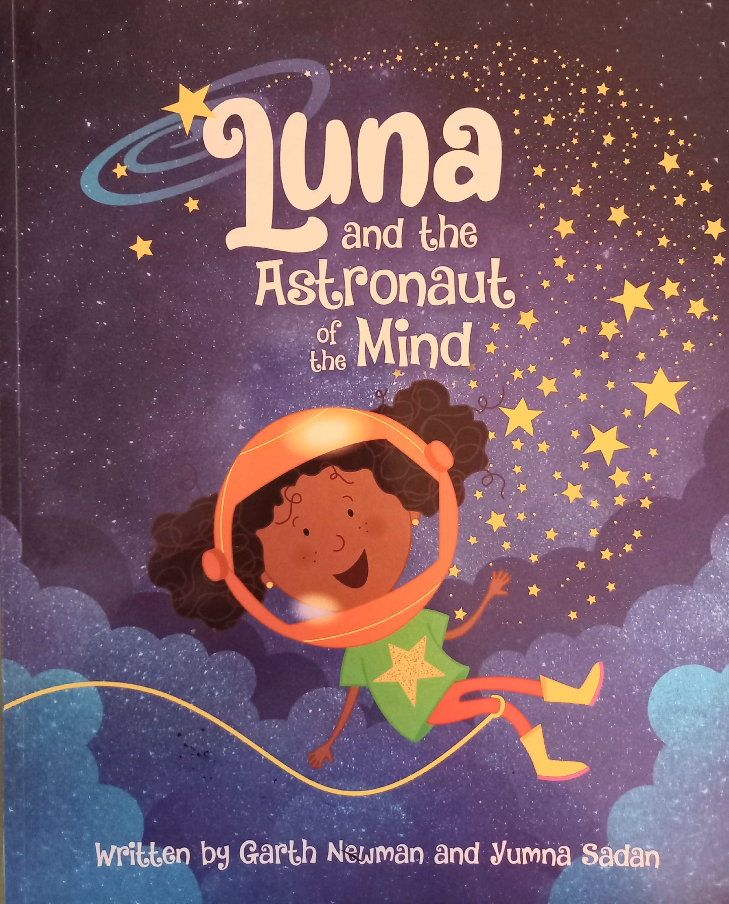 Luna and the Astronaut of the mind - Gareth Newman