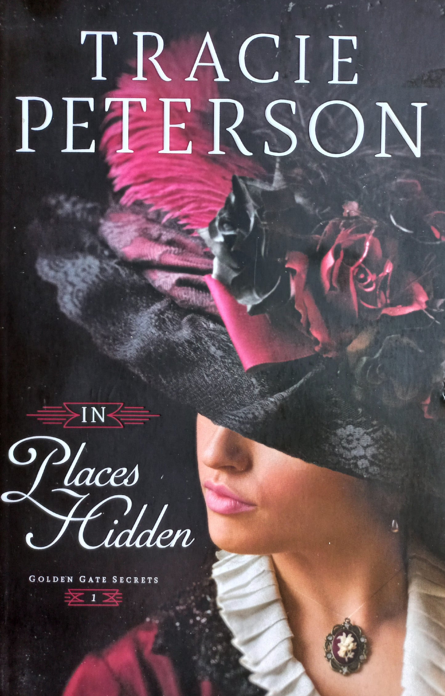 In places hidden - Tracie Peterson (Golden gate secrets #1)