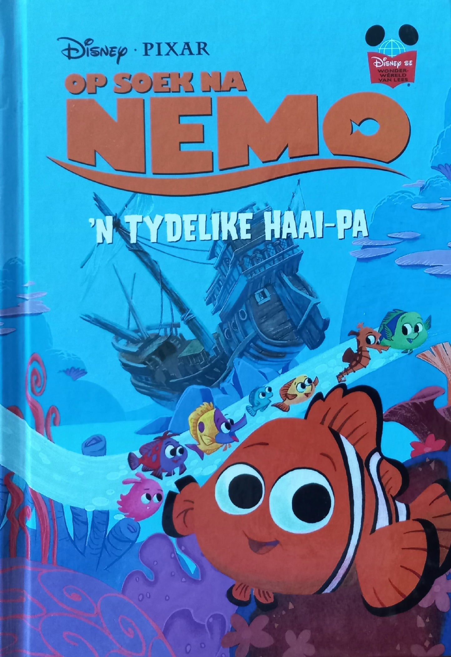 Opsoek na Nemo: 'n Tydelike haai-pa - Disney