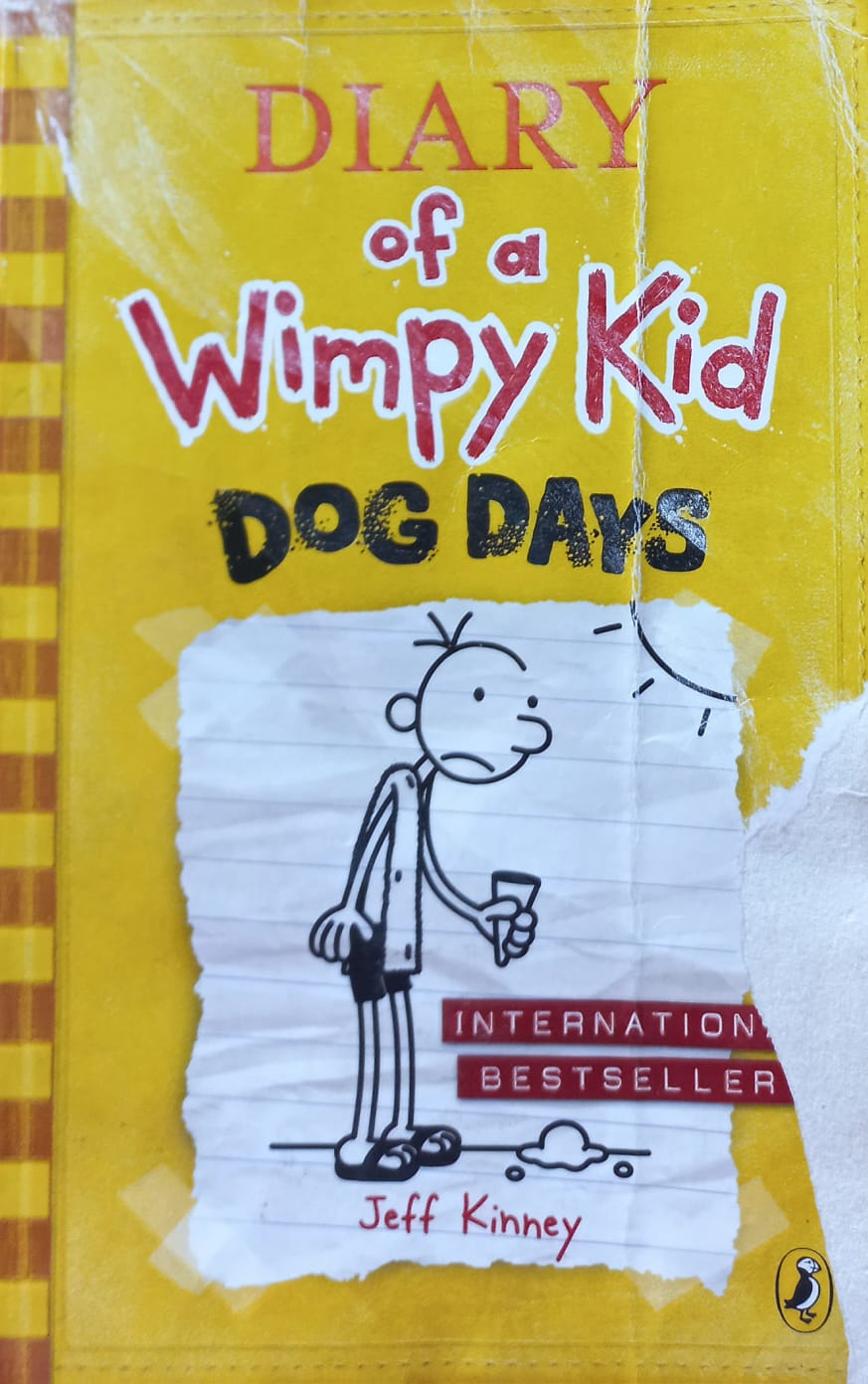 Diary of a Wimpy Kid: Dog Days - Jeff Kinney (#4)