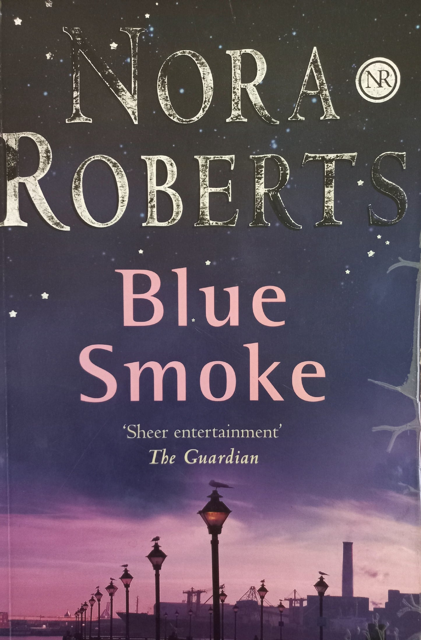 Blue Smoke  - Nora Roberts